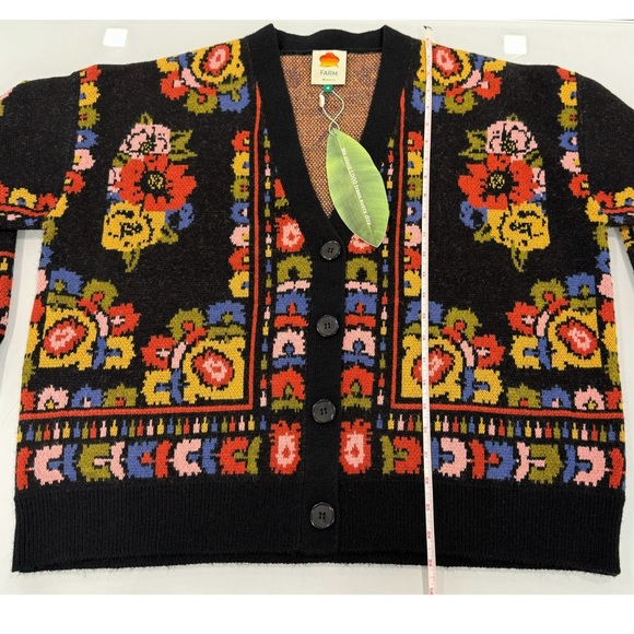 FARM Rio Flowers Tapestry Cardigan - Picture 14 of 16